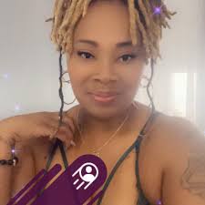 What are notary services and fees available around 730pm in Crowley?