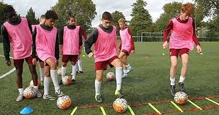 Stage Foot Vacances Du Mifa Les Modalites Football Club De Metz Infos Fc Metz Entrainements Fc Metz Videos Fc Metz