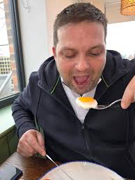 No signal at today's location for breakfast but I need to point this out.  The way Starvey eats an egg is so strange. #wrongguyscookbook