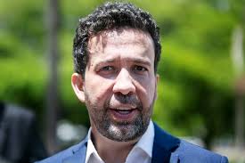 victor lucio rossigneux (@LucioRossigneux)