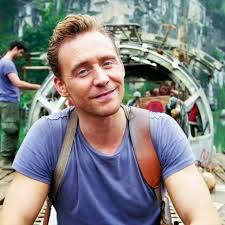Gefallt 707 Mal 9 Kommentare Maryxglz Auf Instagram Skullislandsaturday Kongskullisland Cap Tom Hiddleston X Reader Tom Hiddleston Tom Hiddleston Loki