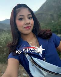 Indira Rivera (@familialuzeros) • Instagram photos and videos