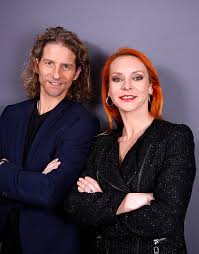 Oona brown, sinead kerr, marina anissina and federica faiella staring into the camera like they're on the office. Gwendal Peizerat Marina Anissina