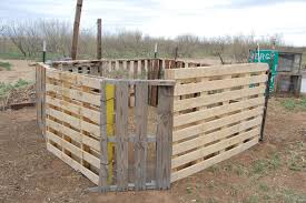 Check spelling or type a new query. Unique Diy Pallet Fences That Will Steal The Show In Pictures Decoratorist