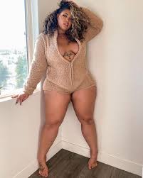 Alexus Danisha - Free pics, galleries & more at Babepedia