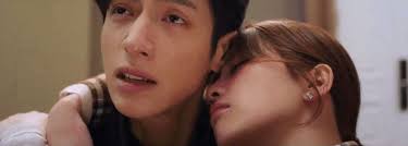 La Vân Hi chê Bạch Lộc tạo dáng phèn chua nhưng đây chẳng phải kiểu pose  thương hiệu của anh sao?