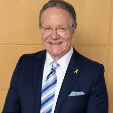 Linda Yokota's Instagram, Twitter & Facebook