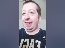 Tim Godbout's Instagram, Twitter & Facebook