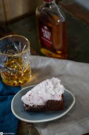 Geh ins bett und pfeiff auf den kuchen. Rezept Fur Whiskeytorte Mit Schokolade Und Kirschen
