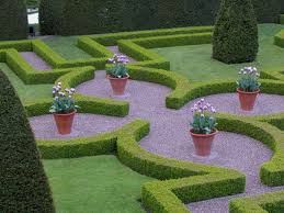 15 Garden Design Ideas Turning Your Home Into A Peaceful Refuge Labyrinthgarten Garten Ideen Gartengestaltung