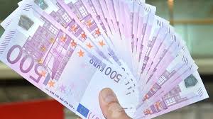 Ja es gibt wahrscheinlich noch viele scheine die im umlauf sind. Ludenscheid Nimmt Abschied Von 500 Euro Scheinen Kreis Und Region