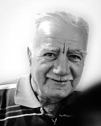 Cenaze İlanı Hatice Bingül'ün eşi, Erdem Bingül, Elvan ve Sercan  Altıparmak'ın babaları, Ahmet, Sabri, Mustafa, Salih Bingül'ün abileri,  Doruk Bingül, Eflin ve Efecan Tosun'un dedeleri, çarşı esnaflarından berber  ATİLLA BİNGÜL vefat etmiştir.