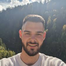 Robert Oltean's Instagram, Twitter & Facebook