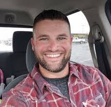 Kit Cody's Instagram, Twitter & Facebook