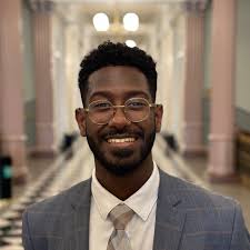 One of the most valuable assets we have at @uchicago is the experience of  people from other graduate schools.” @gaffneyhannah, a second-year Masters  of Public Policy student at @harrispolicy, wants students to