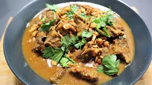 Nangka muda 1/4 kilo gram selanjutnya masukkan tetelan daging sapi, aduk sampai berubah warna lalu masukkan nangka muda yang. Cara Membuat Gulai Daging Sapi Yang Enak Banget Resepnya Mudah Youtube