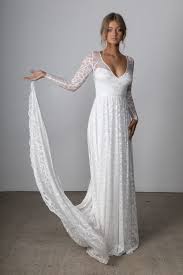 Save 44% on this size us 2 floor length, backless, dress with spaghetti straps sleeves. Vita Grace Loves Lace