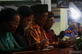 Mengenal yesus sebagai guru dan tuhan. Tautan Live Streaming Misa Minggu Palma Keuskupan Agung Semarang 4 5 April 2020 Yogya Gudegnet