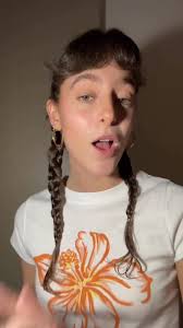 Sorpresa ❤️😁 🌱 Una de las personas que nos emociona mucho que haya sido  parte de nuestro nuevo disco “Cultivando Esperanza” es la gran actriz y  cantante, Sigrid Alegría 🤩 🌱 Se