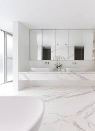 The Crisp White Bath White Marble Bathrooms White Bathroom Designs Bathroom Design Inspiration