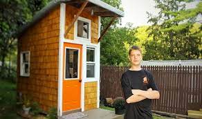 This 13 Year Old Boy Decided To Build His Own House You Won T Believe How Much He Spent Funny Pictures Qu Tiny House Family Backyard Building A Tiny House