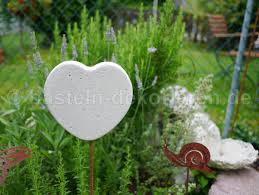 Auf gartentipps.com findest du viele tolle tipps für deinen garten. Sommerdeko Aus Beton Fur Den Garten Basteln Und Dekorieren