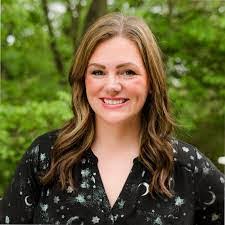 Meredith Donaldson's Instagram, Twitter & Facebook