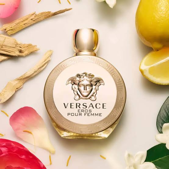 Mejores perfumes de Versace para chicas