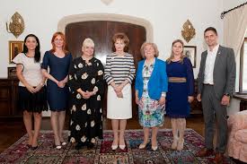 Goodreads helps you keep track of books you want to read. SusÅ£inÄtorii FundaÅ£iei Principesa Margareta A Romaniei La Palatul Elisabeta Familia RegalÄ A Romaniei Royal Family Of Romania