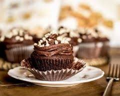 Cupcakes Ganache Aux Kinder Schoko Bons Recette Recette Cupcake Chocolat Cupcakes
