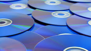 The dvd (common abbreviation for digital video disc or digital versatile disc) is a digital optical disc data storage format invented and developed in 1995 and released in late 1996. Was Bedeutet Dvd Erklarung Und Verwendung Netzwelt