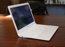Simak daftar laptop intel core i5 termurah dan terbaik rekomendasi carisinyal berikut ini. Daftar Harga Laptop Samsung 2018 Terbaru Dan Spesifikasi Detik Laptop