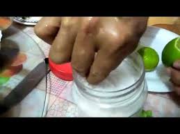 Mereka mengamalkan memakan 1001 jenis ulaman yang ada di sekeliling kita. Cara Merawat Kencing Manis Youtube