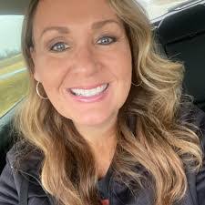 Gayle Flannery's Instagram, Twitter & Facebook