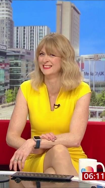 Rachel Burden wearing a tight yellow dress and high heels #rachelburden  #dress #yellowdress #tightdress #tightyellowdress #dressfashion #dressstyle  #dresslooks #dressoutfit #dressoutfits ...