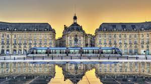 Pour ma part, je trouve que les gens sont plus chaleureux dans la région bordelaise. Les 4 Regions Francaises Les Moins Sympas Le Globe Trotteur