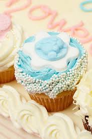 Shop baby shower cake toppers, cookie cutters, and baking pans. Baby Shower Cakes By Lola S Buy Online Enjoy Home Delivery In London Lola S Cupcakes