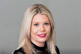 Janet Britz's Instagram, Twitter & Facebook