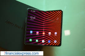 Oppo Find N hands-on: Love at first ...