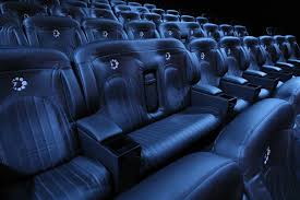 Commandez sans attendre votre fauteuil de cinéma. Cgr Paris Lilas Presente La Salle Ice Immersive Cinema Experience Dame Skarlette