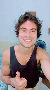 Mario Mendonca's Instagram, Twitter & Facebook