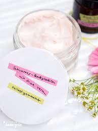 Da die lotion kein wasser enthält, hat sie ein längeres haltbarkeitsdatum. Diy Selbst Gemachte Bodylotion Mit Aloe Vera Fraulein Immergrun
