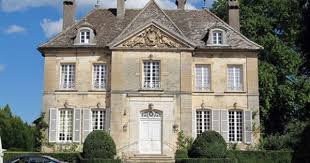 Pin By Gustavo Molina On Belles Deumeures Et Leur Exterieur French Country House Plans French Architecture French Country House