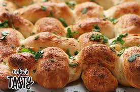 Mit Kase Gefulltes Gitter Brot Lebensmittel Essen Rezepte Bbq Rippchen