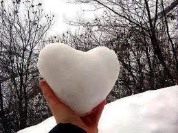 ألبومات صور منوعة البوم صور شكل راس قلب حب بعدة تصميمات صور مختلفة heart shapes winter photos colorful wallpaper