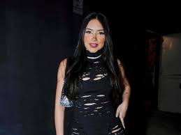 Tainá Costa nua - a verdadeira definição de mulher