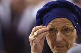 Emma bonino (bra, 9 marzo 1948) è una politica italiana. Italy S Former Foreign Minister Emma Bonino Offers Advice To Women In Trump S America