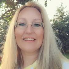 Miranda Lamb (@MirandaLamb10)