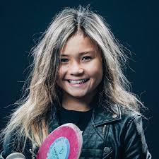At the age of 10, brown became a professional athlete, making her the youngest professional skateboarder in the world. Sky Brown S Biografie Rekorde Und Alter
