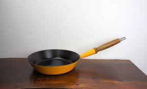 Vintage Le Creuset Medium 9 5 Inch Skillet 24 Wood Handle Marigold Orange Enameled Cast Iron Frying Pan Cast Orange Enamel Cast Iron Frying Pan Wood Handle